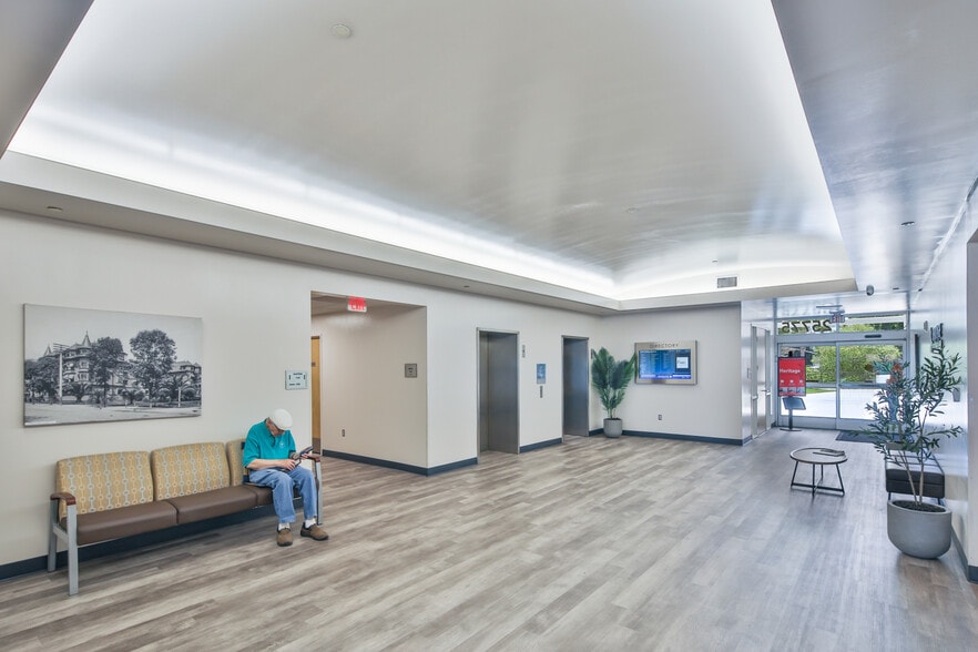 More Photos Of 25775 McBean Pky, Valencia Medical For Lease