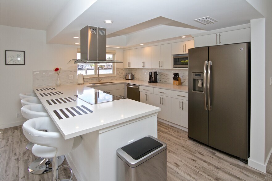 More Photos Of 605 S Riverside Dr, Pompano Beach Apartments For Sale