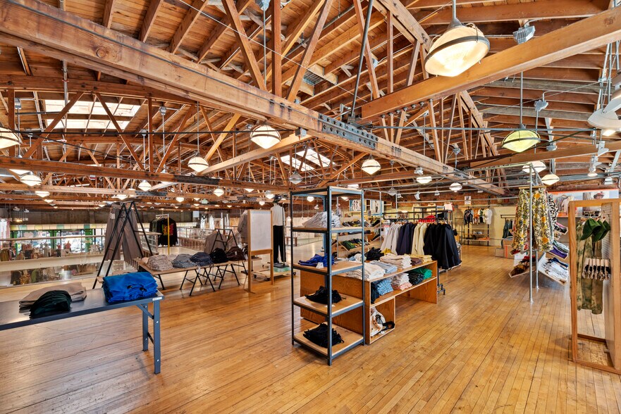 More Photos Of 328-330 N San Fernando Blvd, Burbank Storefront For Lease