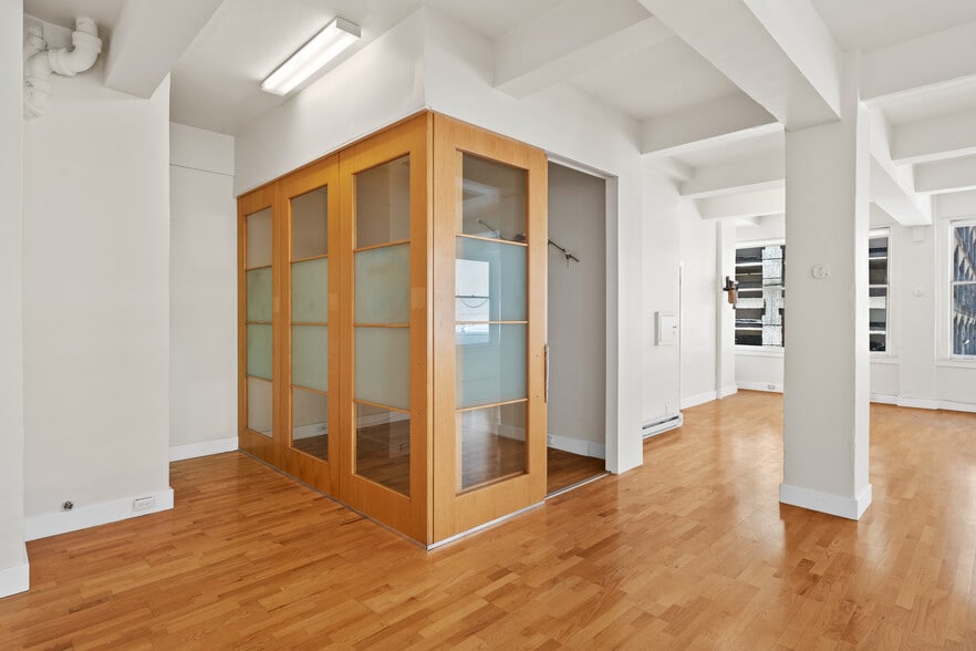 More Photos Of 165 Jessie St, San Francisco Storefront Retail Office For Lease