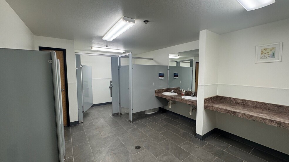 More Photos Of 6155 Corte Del Cedro, Carlsbad Research And Development For Lease
