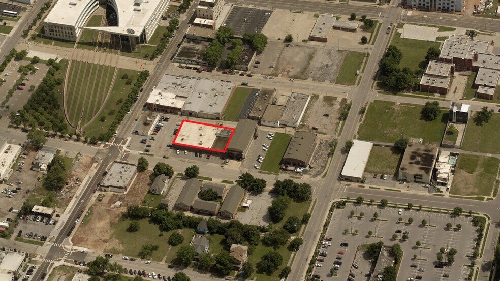 More Photos Of 416-418 NW 8th St, Oklahoma City Office For Sale