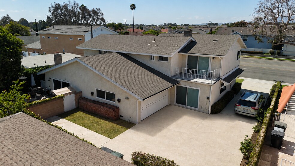 More Photos Of 2863-2867 W Carson St, Torrance Apartments For Sale