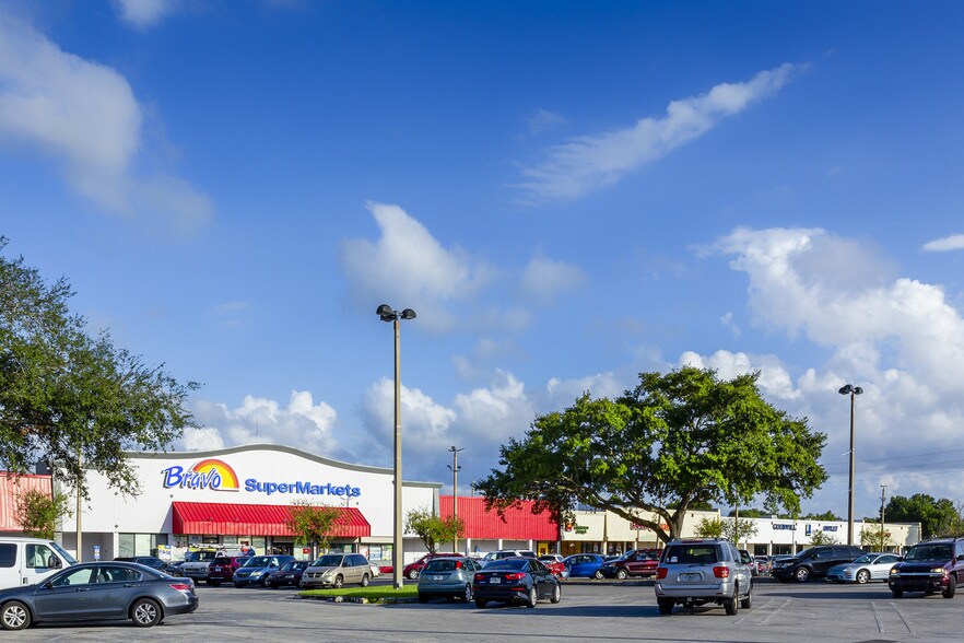 More Photos Of 2625 N Hiawassee Rd, Orlando Storefront For Sale