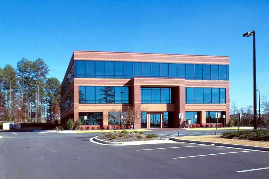 More Photos Of 970 Peachtree Industrial Blvd, Suwanee Office Residential For Lease