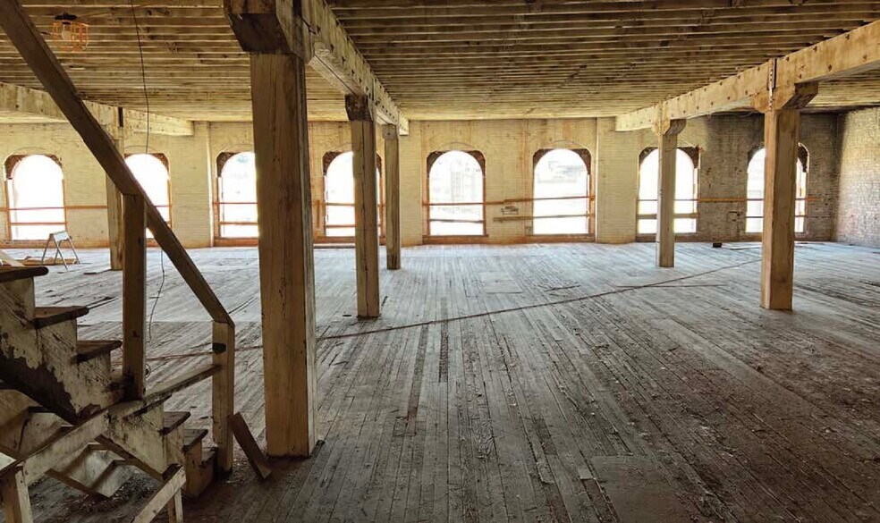 More Photos Of 1500 St Louis Ave, Kansas City Apartments For Sale