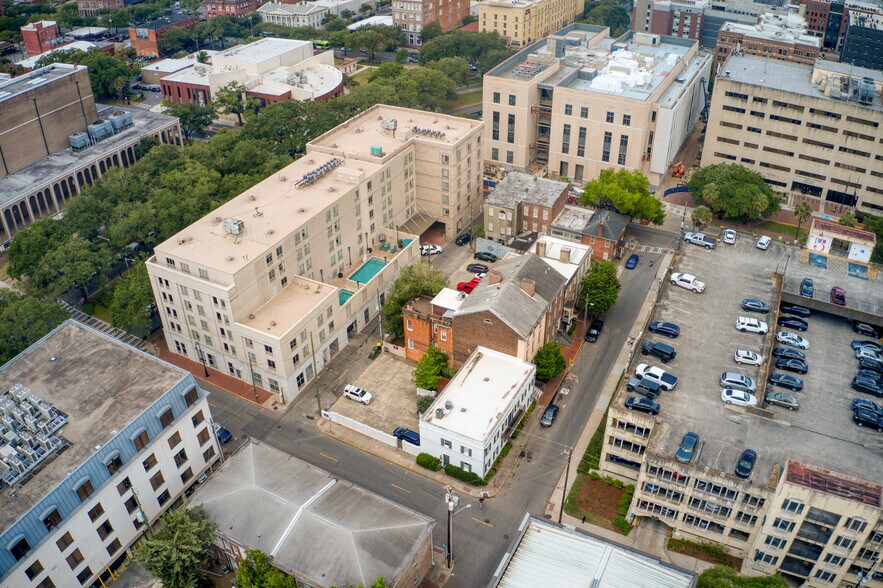 More Photos Of 301 W York St, Savannah Office For Sale