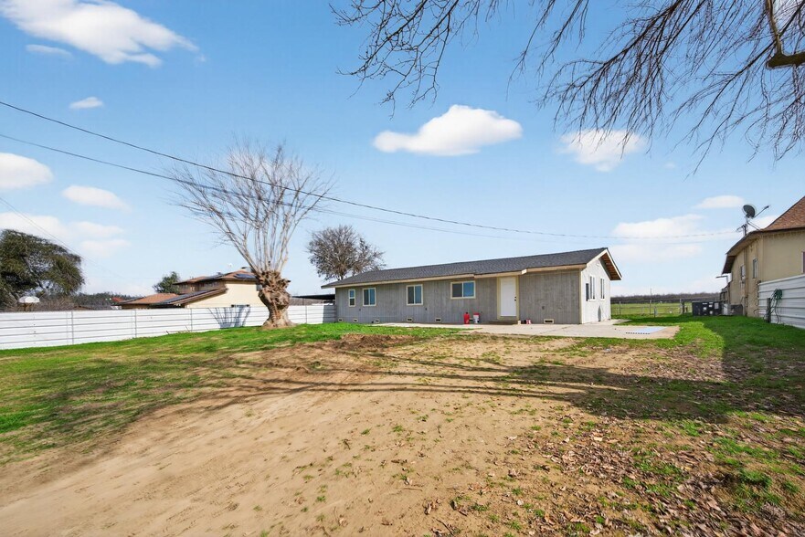 More Photos Of 6873 20th Ave, Lemoore Land For Sale