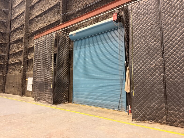 More Photos Of 13701 Old Gentilly Road, New Orleans Industrial For Sale