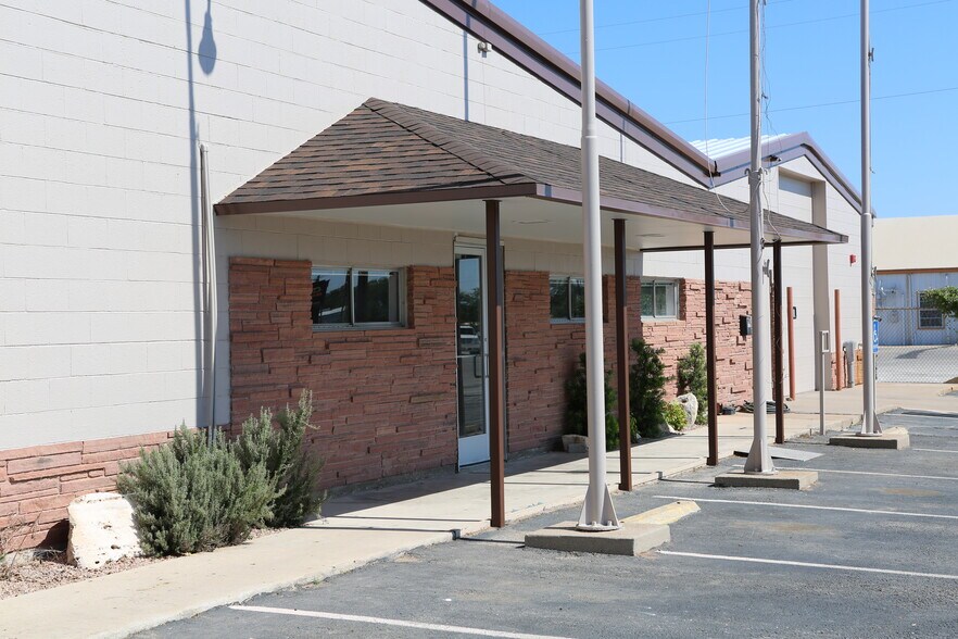 More Photos Of 706 Knickerbocker Rd, San Angelo Manufacturing For Lease