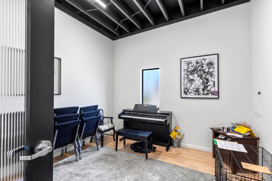 More Photos Of 48771 W Valley Blvd, Tehachapi Schools For Sale