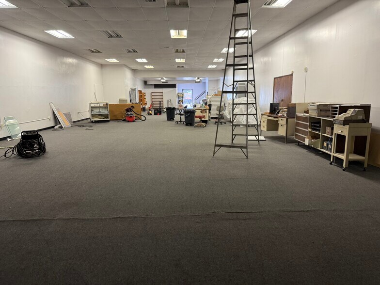 More Photos Of 522 E Main St, Stockton Storefront Retail Residential For Sale