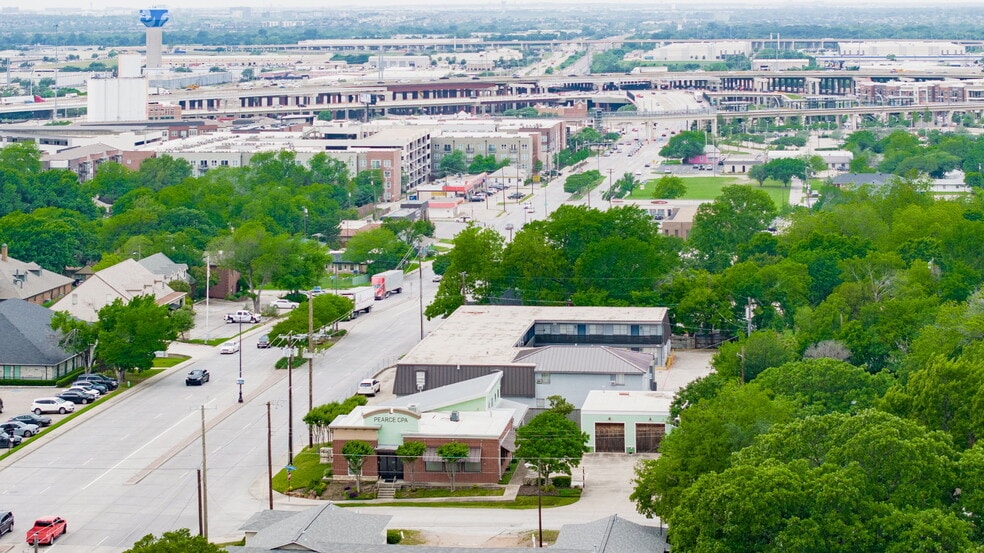 More Photos Of 1515 E Belt Line Rd, Carrollton Office Residential For Sale