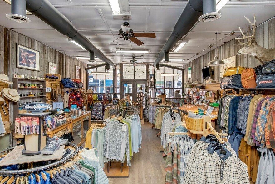 More Photos Of 307 Elk Ave, Crested Butte General Retail For Sale