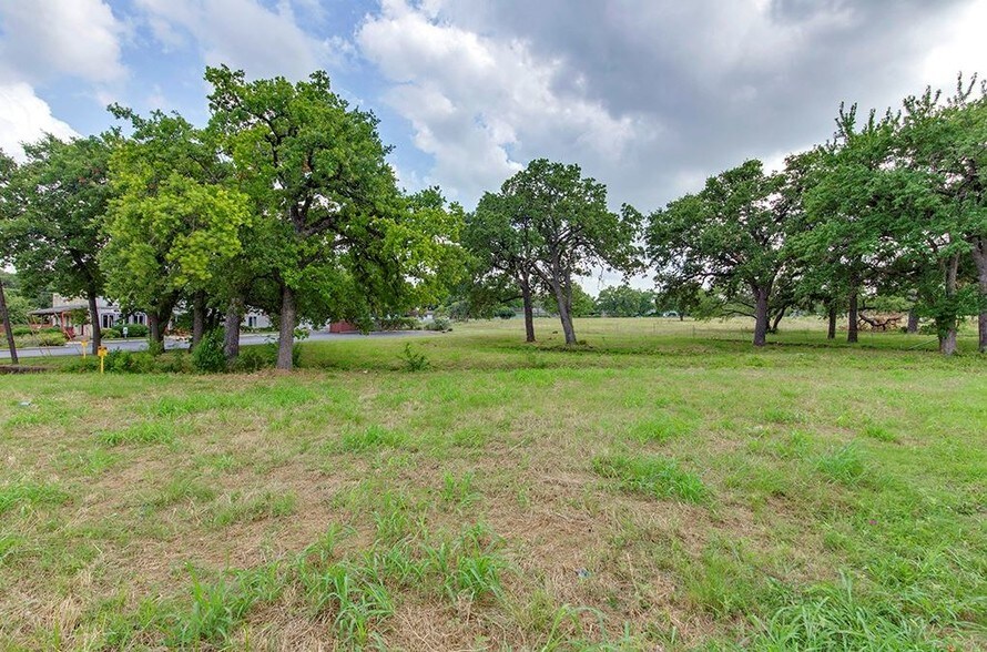 More Photos Of 1311 E Main St, Fredericksburg Land For Sale