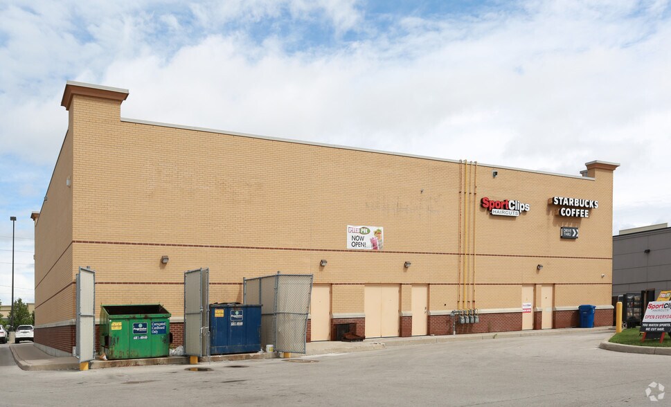 More Photos Of 3059 Wonderland Rd S, London Freestanding For Lease