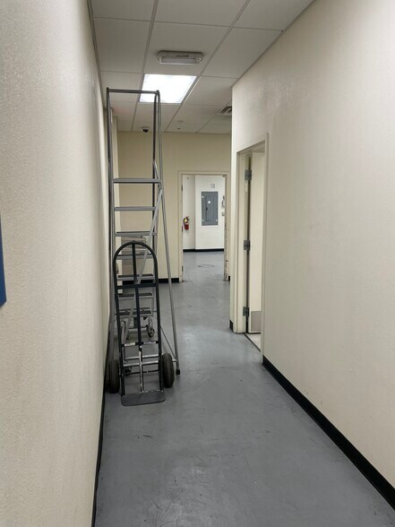 More Photos Of 230 A Nellis Blvd, Las Vegas Freestanding For Lease