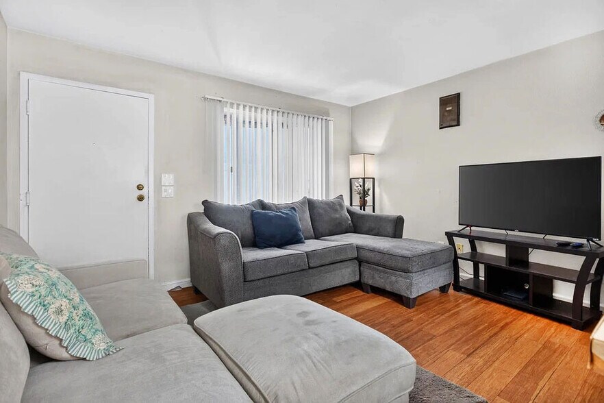 More Photos Of 4080 Georgia St, San Diego Apartments For Sale