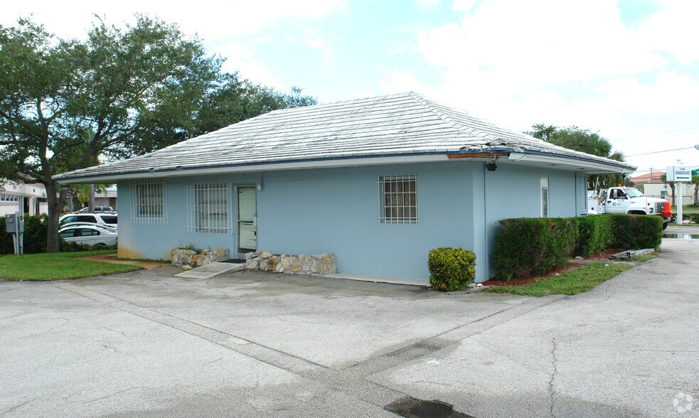 More Photos Of 3400 Forest Hill Blvd, West Palm Beach Medical For Sale