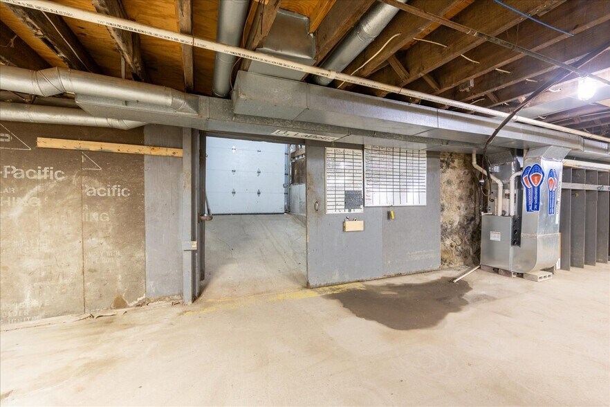 More Photos Of 1091 Jamison Rd, Elma Office For Sale