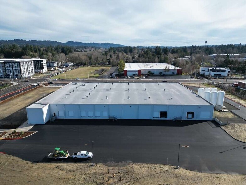 More Photos Of 5051 SW Western Ave, Beaverton Warehouse For Lease