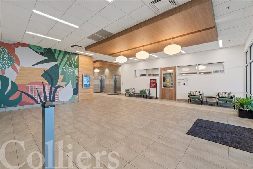 More Photos Of 875 S Vanguard Way, Meridian Medical For Lease