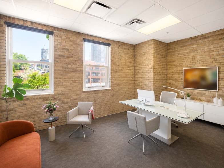 More Photos Of 10 Alcorn Ave, Toronto Office For Lease