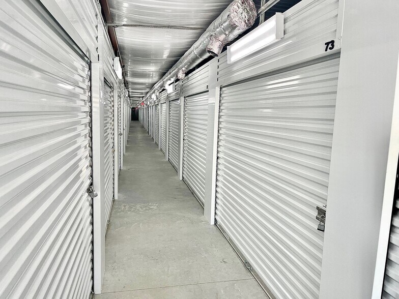 More Photos Of 3033 NE 53rd Ave, Gainesville Self Storage For Sale