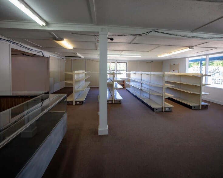 More Photos Of 505 S State Highway 53, Campbell Freestanding For Sale