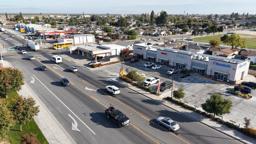 Primary Photo Of 1311 Highway 46, Wasco General Retail For Lease