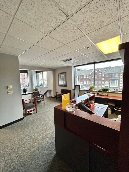 More Photos Of 333 E Ohio St, Indianapolis Medical For Lease