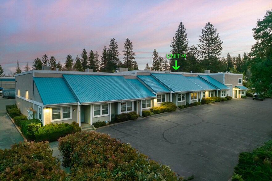 More Photos Of 12150 Charles Dr, Grass Valley Warehouse For Sale