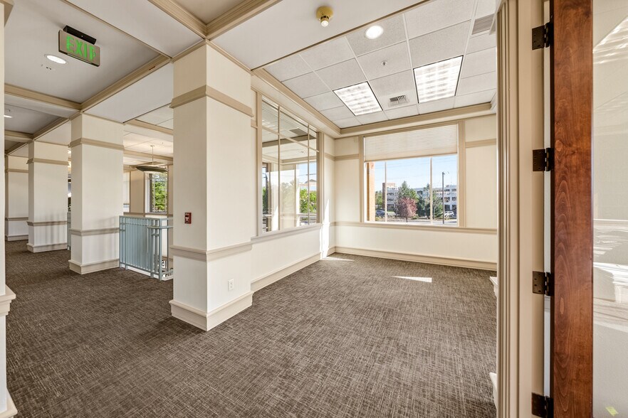 More Photos Of 1501 E McAndrews Rd, Medford Medical For Lease