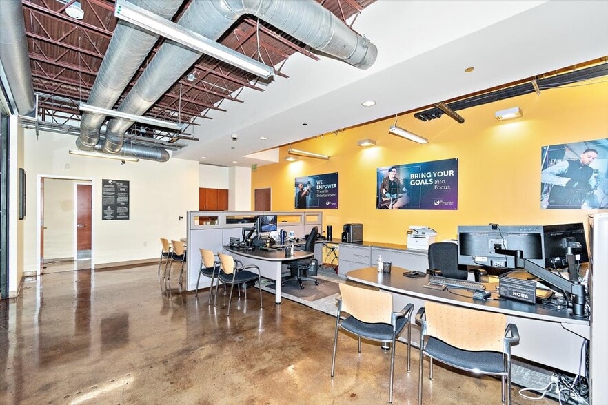 More Photos Of 2520 W Olive Ave, Burbank Medical For Lease