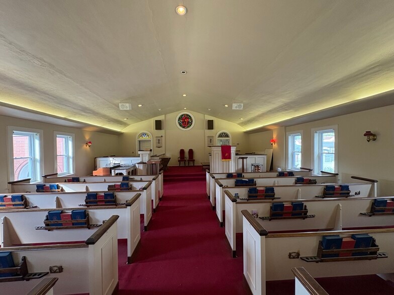 More Photos Of 5502 Noyes Ave, Charleston Specialty For Sale