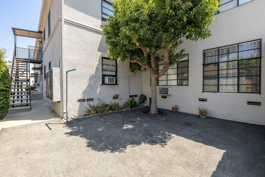 More Photos Of 1458 E Wilson Ave, Glendale Apartments For Sale
