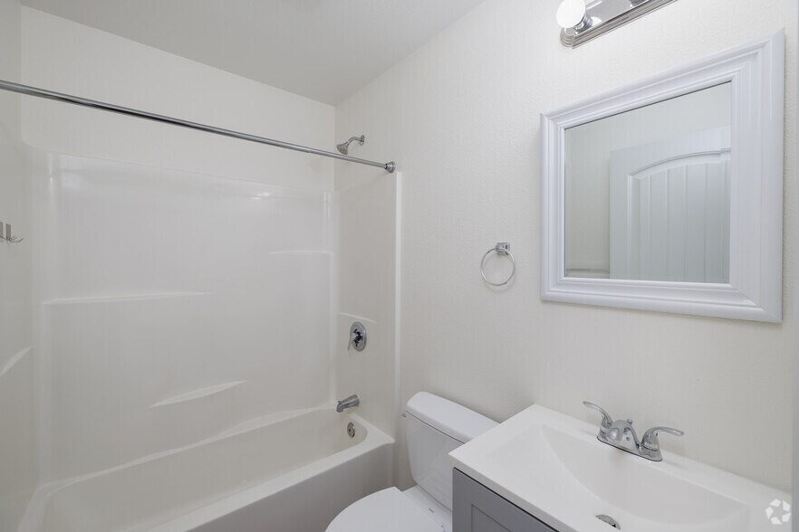 More Photos Of 4053 Wilson Ave, San Diego Apartments For Sale