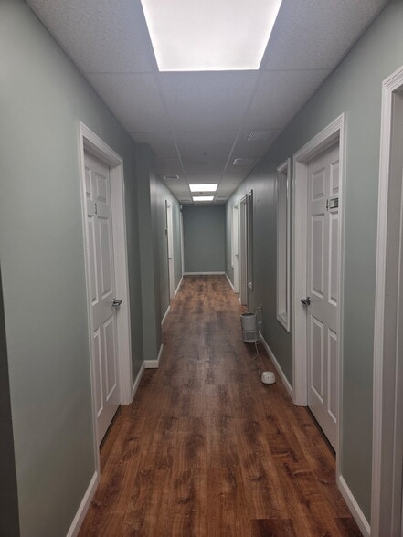 More Photos Of 867 Main St, Manchester Apartments For Sale