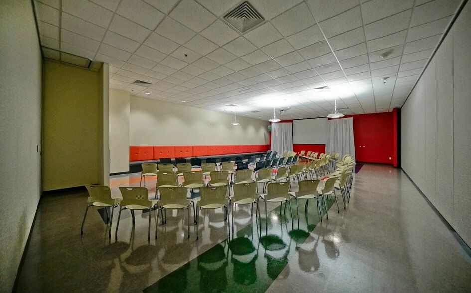 More Photos Of 475 Quality Cir, Huntsville Office For Lease