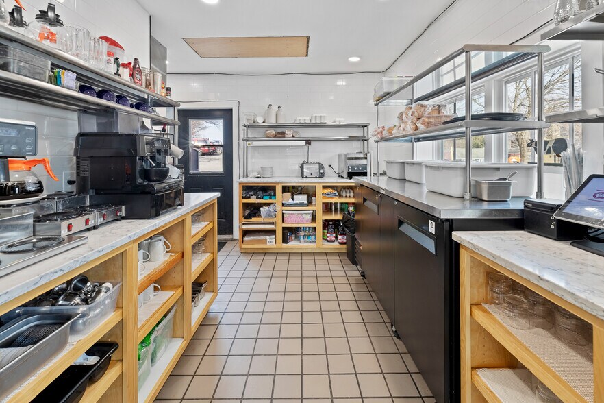 More Photos Of 4697 4697 St, Manchester Center Restaurant For Sale