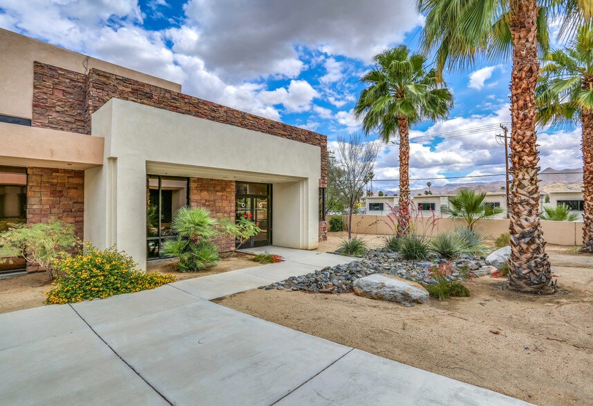 More Photos Of 560 S Paseo Dorotea, Palm Springs Medical For Lease