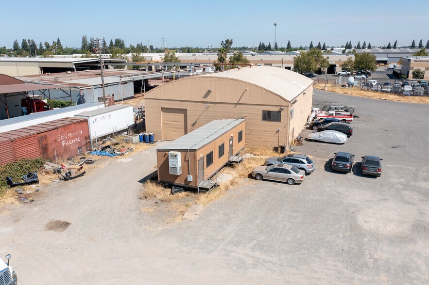 More Photos Of 7011 Power Inn Rd, Sacramento Warehouse For Lease