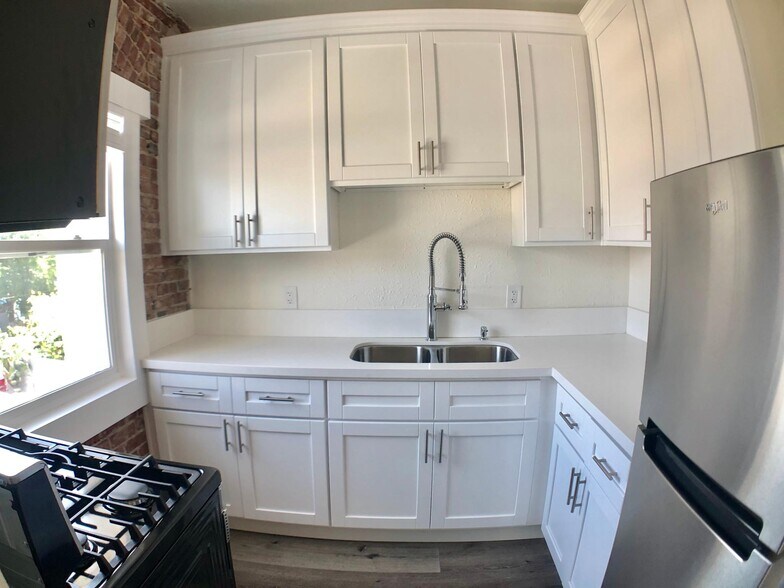 More Photos Of 1984 Park Grove Ave, Los Angeles Apartments For Sale