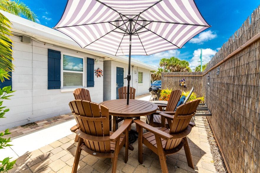 More Photos Of 1130 Gulf Blvd, Englewood Apartments For Sale