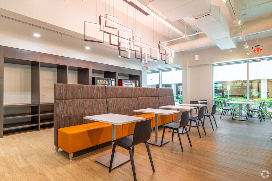 More Photos Of 2600 N Central Expy, Richardson Office For Lease