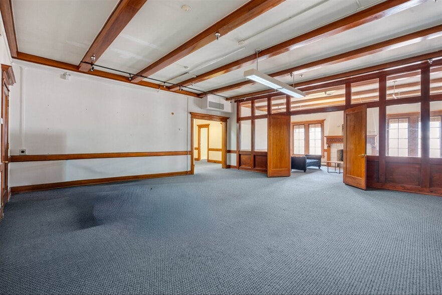 More Photos Of 260 Broadway, Saratoga Springs Coworking Space