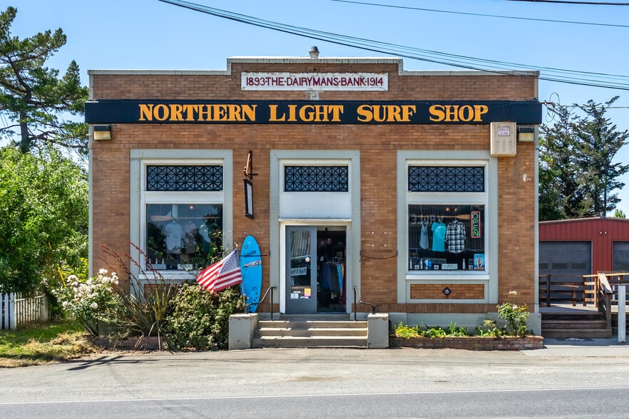 Primary Photo Of 14435 CA-Hwy 1 Hwy, Petaluma Freestanding For Sale