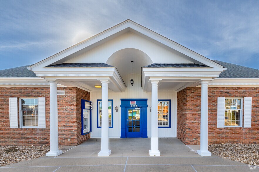 More Photos Of 4465 Bayou Blvd, Pensacola Office For Sale