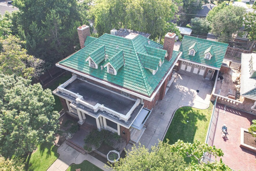 More Photos Of 1608 S Polk St, Amarillo Office For Sale