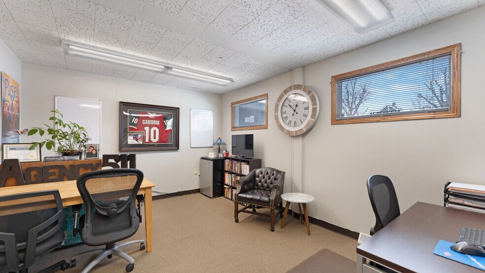 More Photos Of 400 Broadway Ave N, Foley Office For Sale